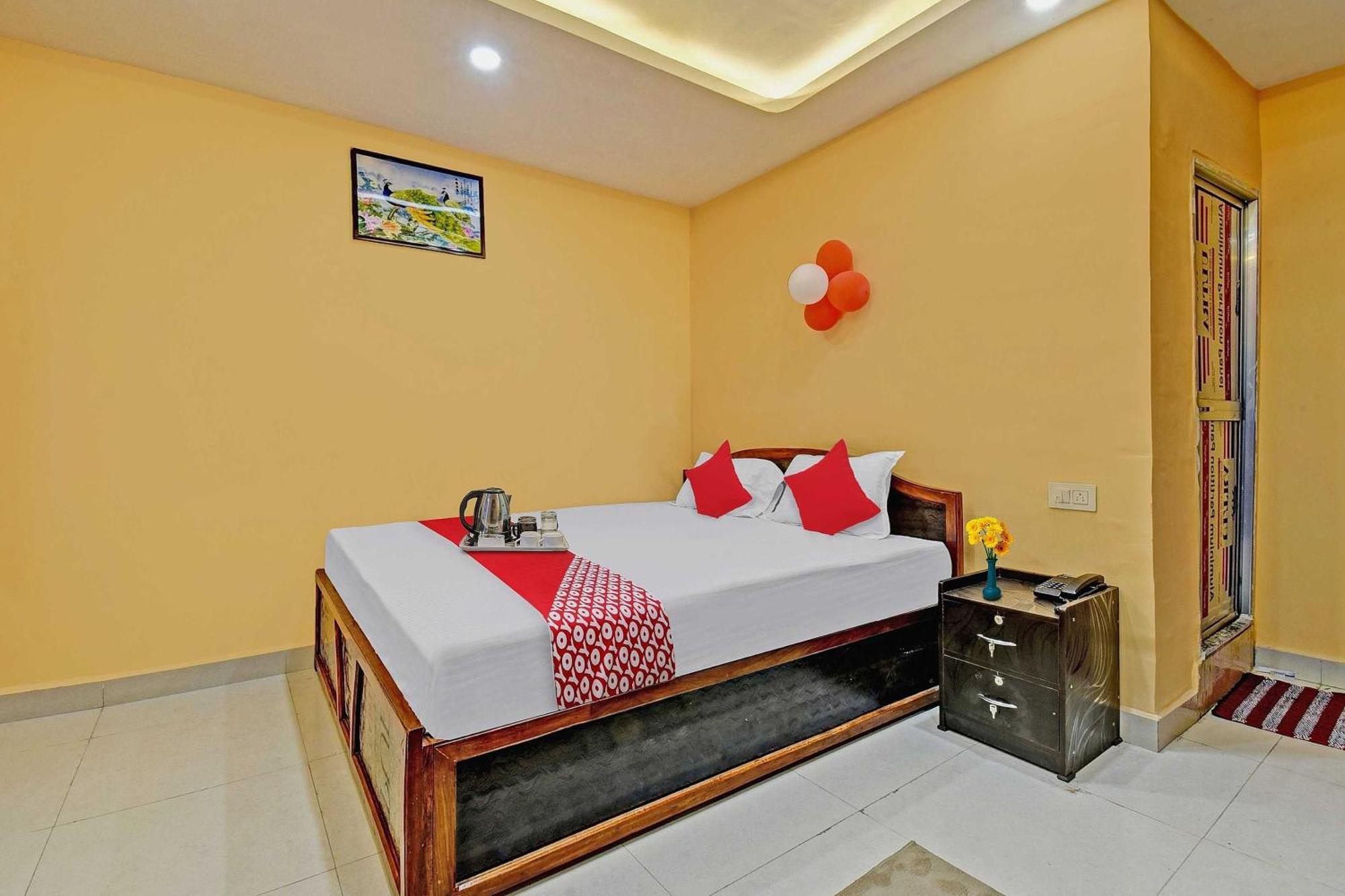 Hotel O Lotus Inn Danapur Exterior foto